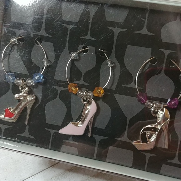 🎉2/$16 NEW Wine Glass High Heel Stiletto Charms Girls Night Set of 6 - Picture 3 of 3